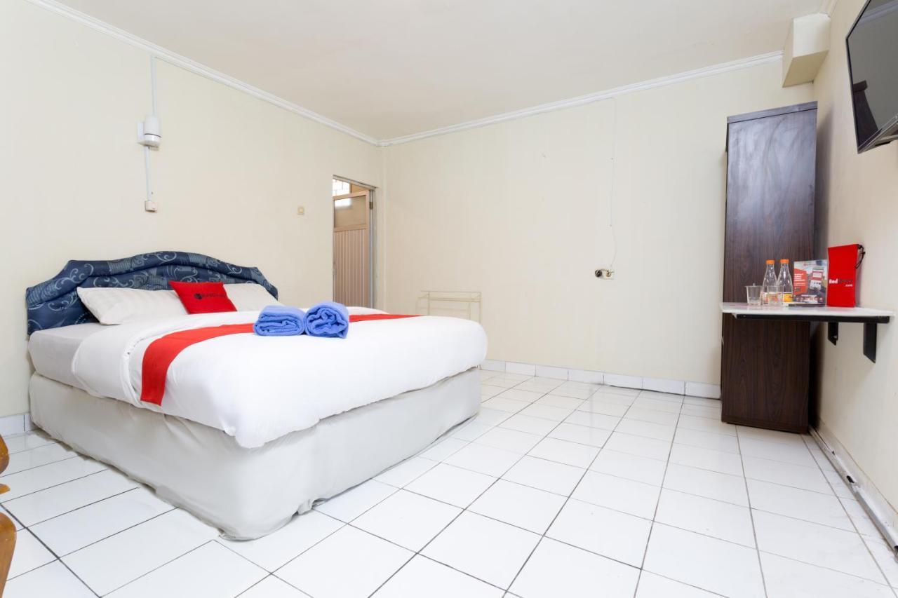 Reddoorz @ Supratman Street Ξενοδοχείο Μπαντούνγκ Εξωτερικό φωτογραφία